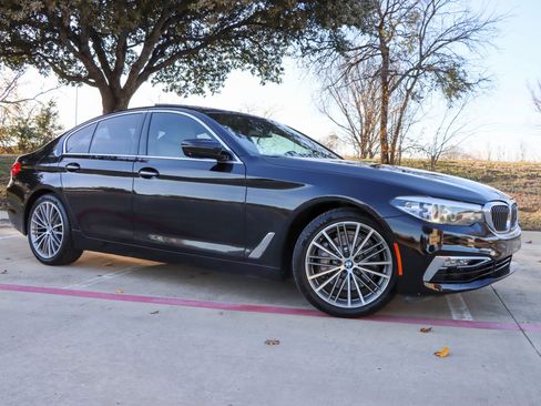Used 2018 BMW 540i image 1