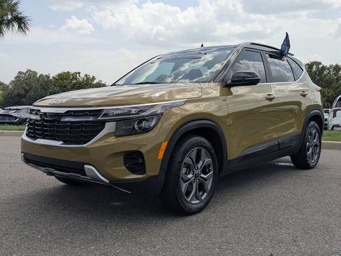 Certified 2024 Kia Seltos S FWD image 9
