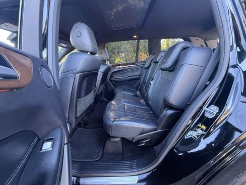 Used 2019 Mercedes-Benz GLS 450 4MATIC image 19