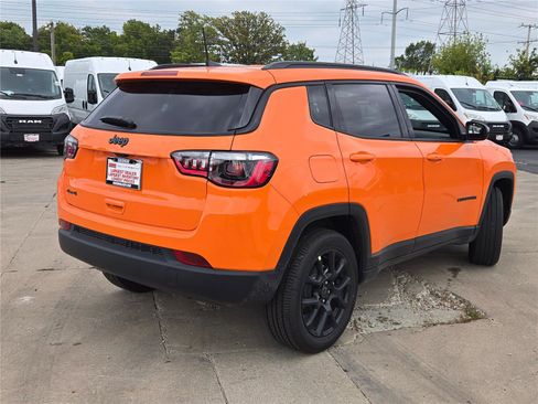 New 2026 Jeep Compass Latitude image 12