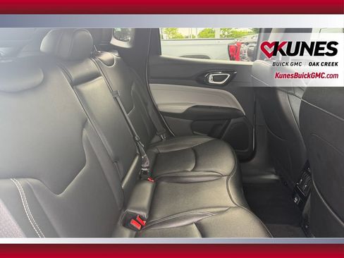 Used 2025 Jeep Compass Limited AWD/4WD image 38
