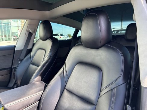 Used 2022 Tesla Model 3 Long Range image 13