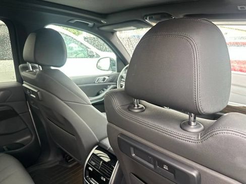 Used 2020 BMW X5 xDrive40i w/ Premium Package AWD/4WD image 18