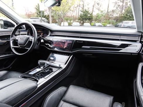 Used 2019 Audi A8 L 3.0T w/ Lighting Package image 40