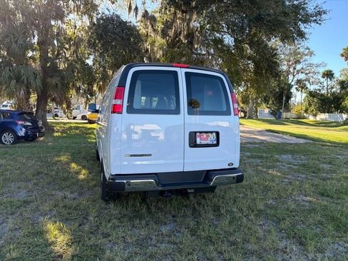 New 2025 Chevrolet Express 2500 Work Van 3D Cargo Van w/ Driver Convenience Package RWD image 9