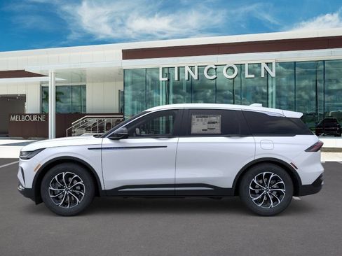New 2026 Lincoln Nautilus Premier AWD/4WD image 3