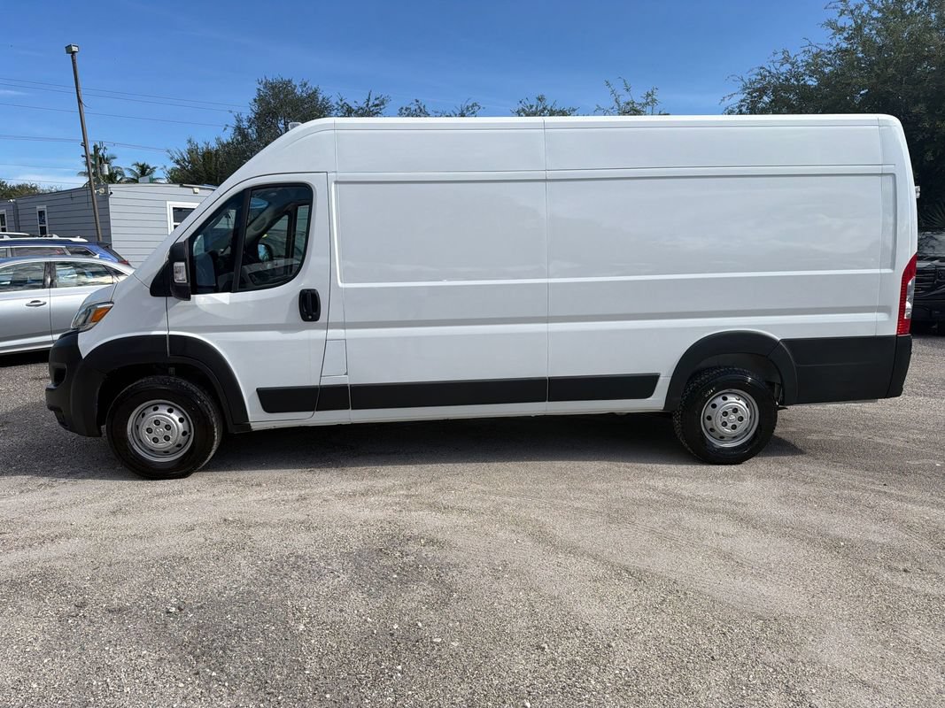 Used 2023 RAM ProMaster 3500 FWD image 2