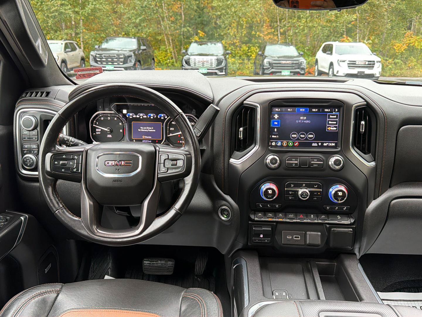 Used 2019 GMC Sierra 1500 AT4 w/ Off Road Performance Package AWD/4WD image 14