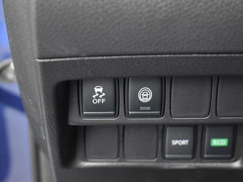 Used 2022 Nissan Rogue Sport S FWD image 25