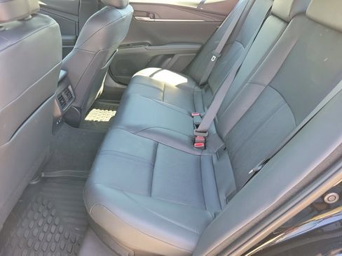 Used 2025 Toyota Camry XSE FWD image 10