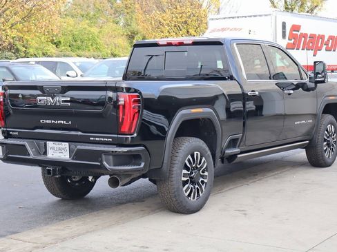 New 2026 GMC Sierra 2500 Denali Ultimate w/ Max Trailering Package image 7