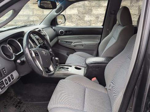 Used 2012 Toyota Tacoma 4x4 Double Cab image 13