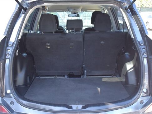Used 2018 Toyota RAV4 LE w/ All Weather Liner Package AWD/4WD image 32