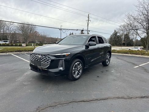 New 2025 Audi Q5 Premium image 3