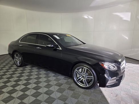 Used 2020 Mercedes-Benz E 450 4MATIC Sedan w/ Parking Assistance Package image 2