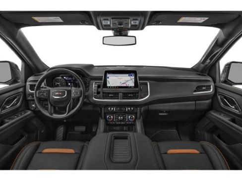Used 2022 GMC Yukon XL AT4 w/ Technology Package AWD/4WD image 11