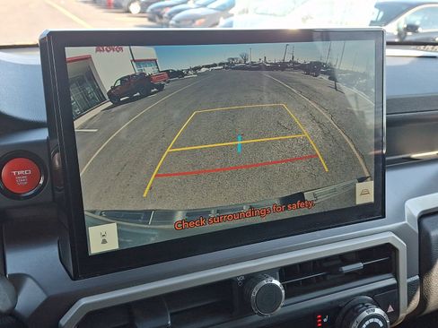 Used 2024 Toyota Tacoma TRD Off-Road w/ TRD Off Road Upgrade Package image 17