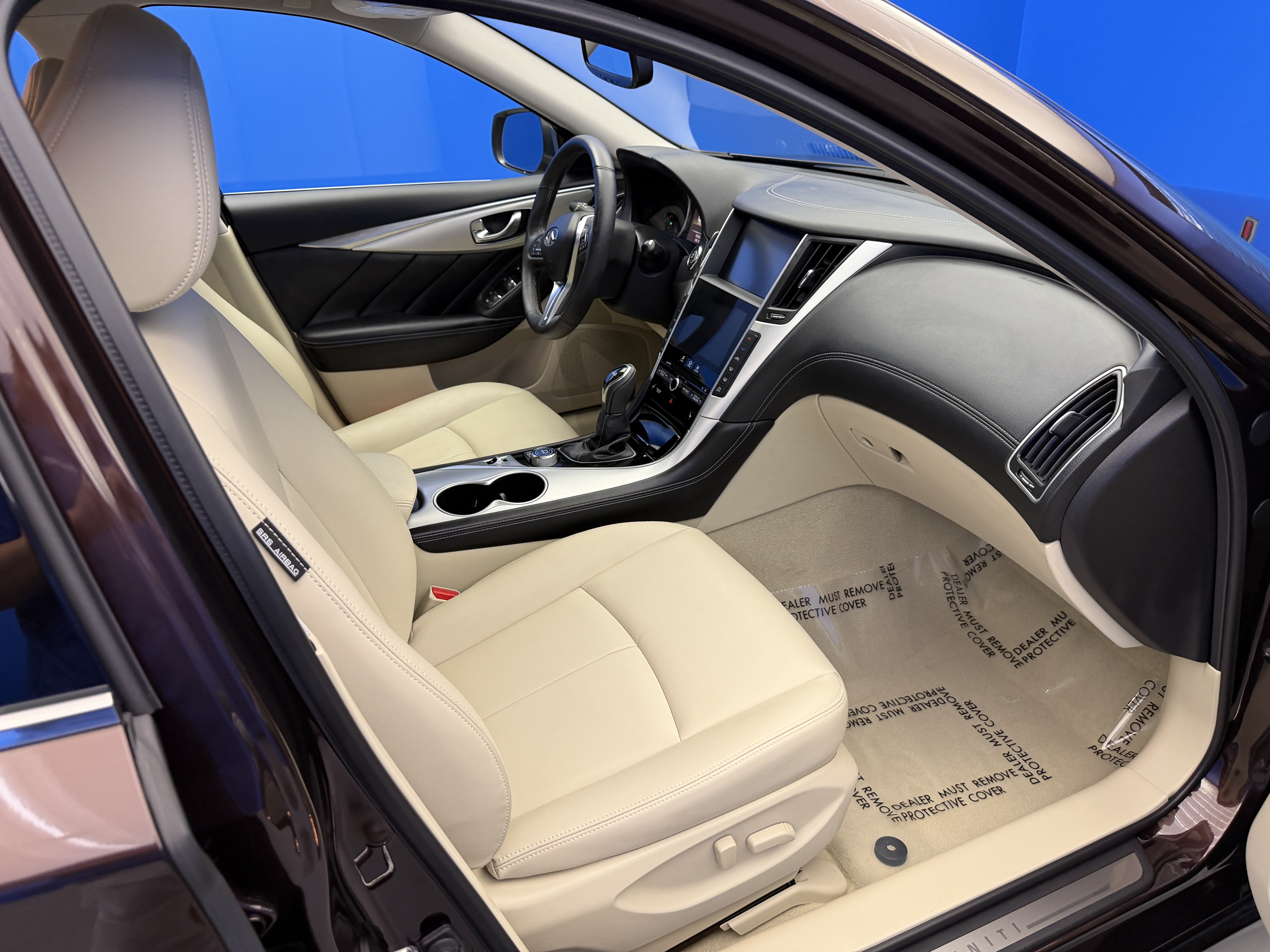 Used 2019 INFINITI Q50 Luxe w/ Essential Package (3.0T Luxe) AWD/4WD image 24