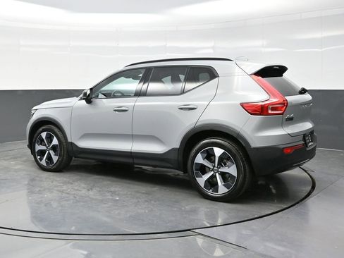 New 2026 Volvo XC40 B5 Plus w/ Protection Package Premier AWD/4WD image 4