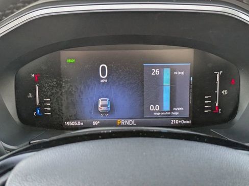 Used 2023 Ford Escape SE image 22