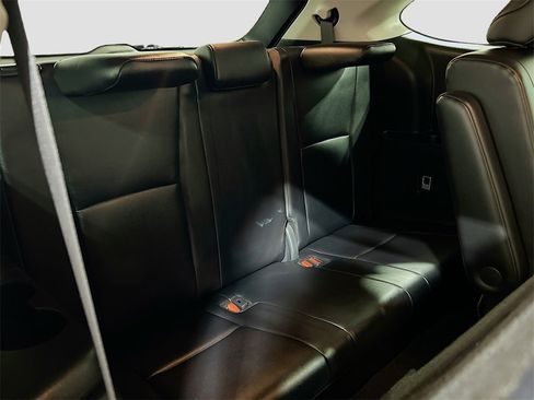 Used 2024 Toyota Highlander XLE image 25