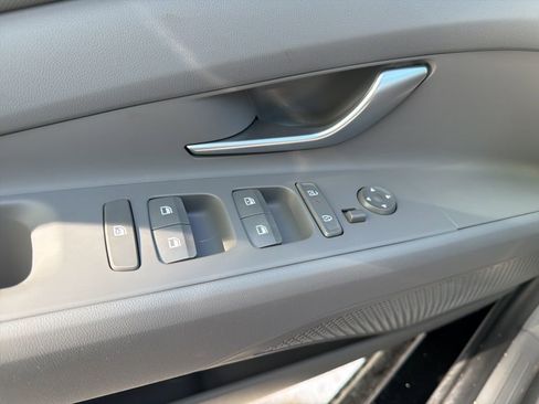 New 2025 Hyundai Elantra SEL FWD image 29