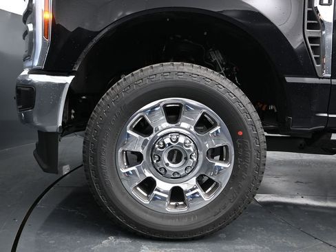 New 2026 Ford F250 King Ranch w/ Chrome Package AWD/4WD image 13