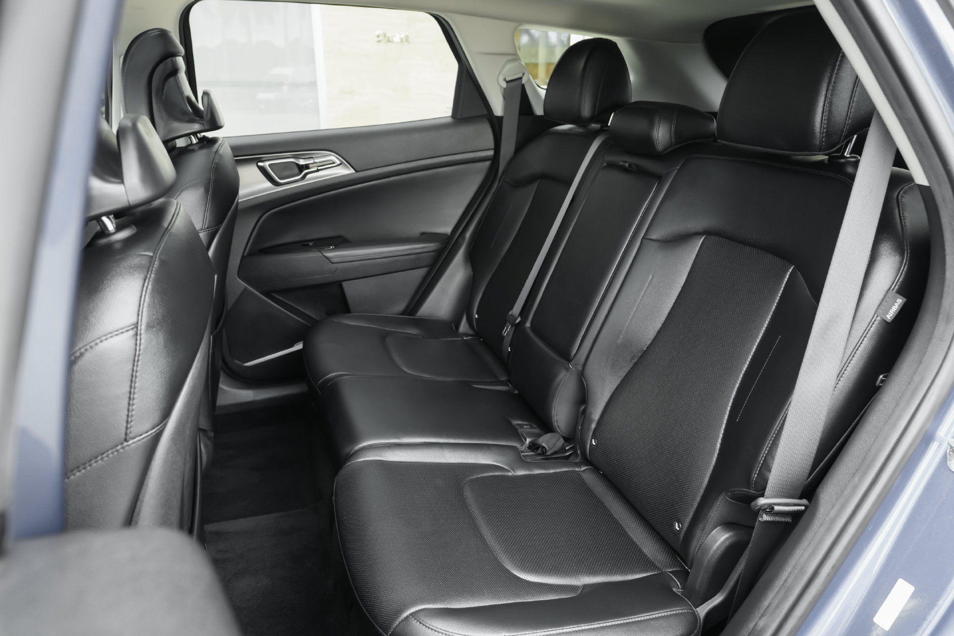Used 2025 Kia Sportage SX FWD image 5