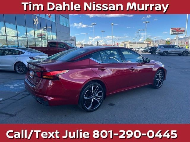 Used 2023 Nissan Altima 2.5 SR w/ SR Premium Package AWD/4WD image 12