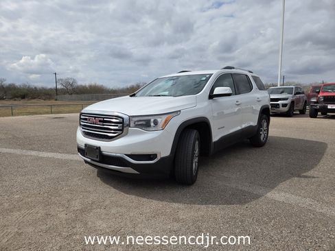 Used 2019 GMC Acadia SLE w/ Driver Alert Package I image 3