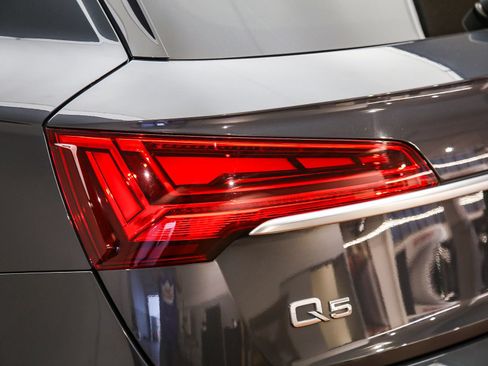 Certified 2023 Audi Q5 2.0T Premium Plus w/ Premium Plus Package AWD/4WD image 12
