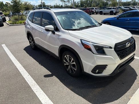 Used 2023 Subaru Forester Limited w/ Popular Package #2 AWD/4WD image 3