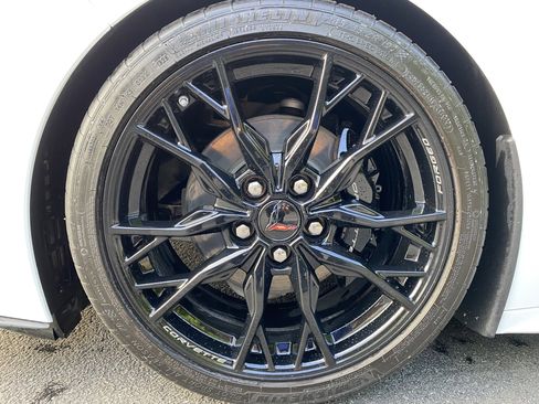 Used 2025 Chevrolet Corvette Stingray Coupe w/ 1LT image 40