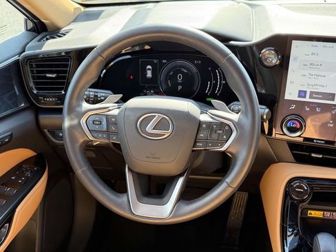 Used 2025 Lexus NX 350h AWD w/ Accessory Package (2T) image 9