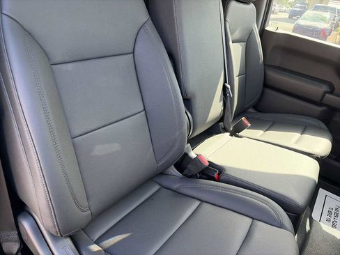 Used 2025 Chevrolet Silverado 1500 W/T image 23