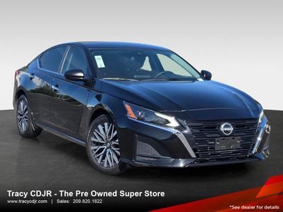 Used 2024 Nissan Altima 2.5 SV