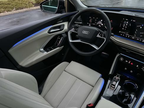 Used 2025 Audi Q5 Prestige AWD/4WD image 29