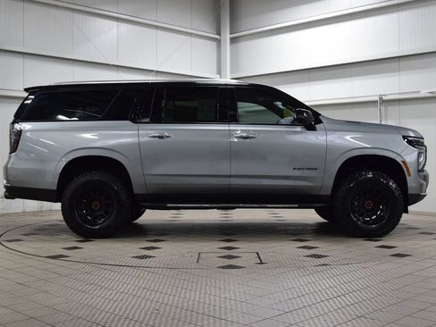 New 2026 Chevrolet Suburban Premier AWD/4WD image 9