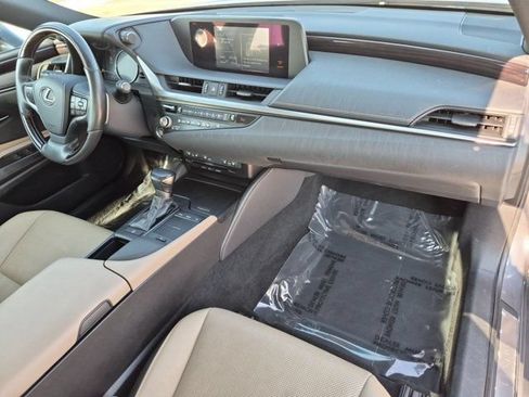 Used 2021 Lexus ES 250 w/ Premium Package AWD/4WD image 19