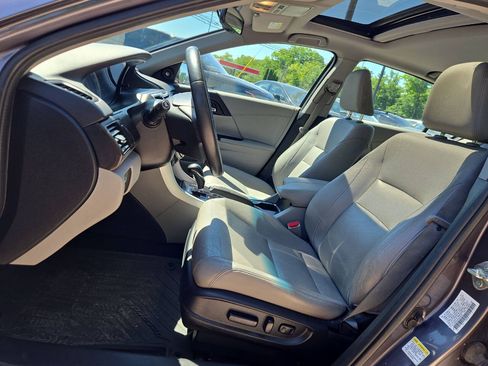Used 2014 Honda Accord Touring image 19