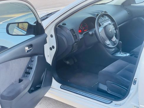Used 2009 Nissan Altima 2.5 S FWD image 14