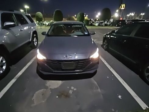 Certified 2023 Hyundai Elantra SEL w/ Convenience Package image 4