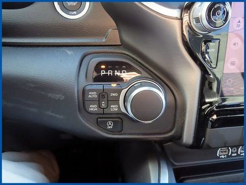 Certified 2025 RAM 1500 Big Horn image 16