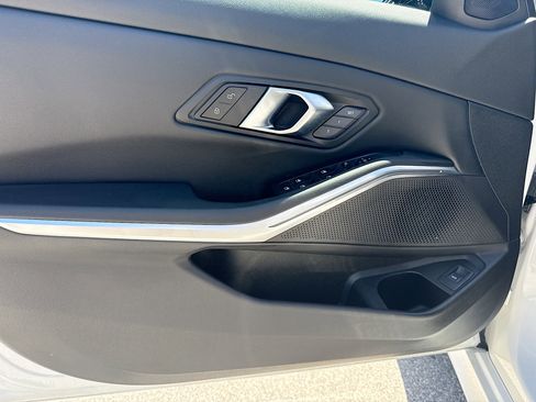 Used 2026 BMW 330i xDrive Sedan w/ M Sport Package image 22