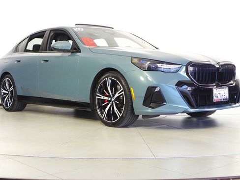 Used 2026 BMW 530i w/ M Sport Package RWD image 4
