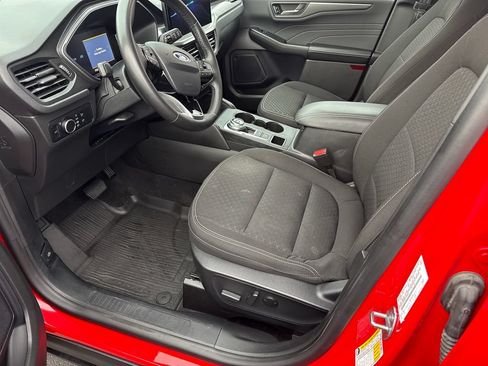 Used 2024 Ford Escape Active w/ Tech Pack #1 AWD/4WD image 19