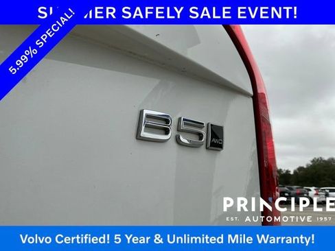 Certified 2023 Volvo XC90 B5 Core w/ Protection Package Premier AWD/4WD image 14