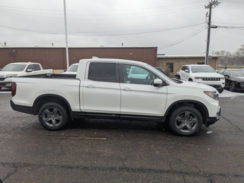 Certified 2023 Honda Ridgeline RTL image 2