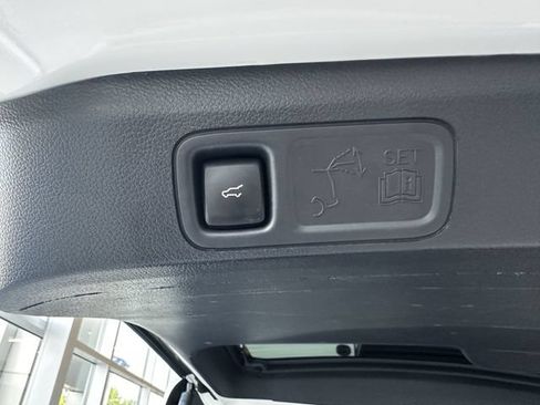 Certified 2024 Lincoln Navigator Reserve AWD/4WD image 45