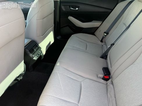 Used 2025 Honda Accord SE image 26
